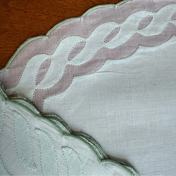 Vintage Embroidered Napkins & Placemats in a soft seafoam green- set of 4 - Picture 7 of 10